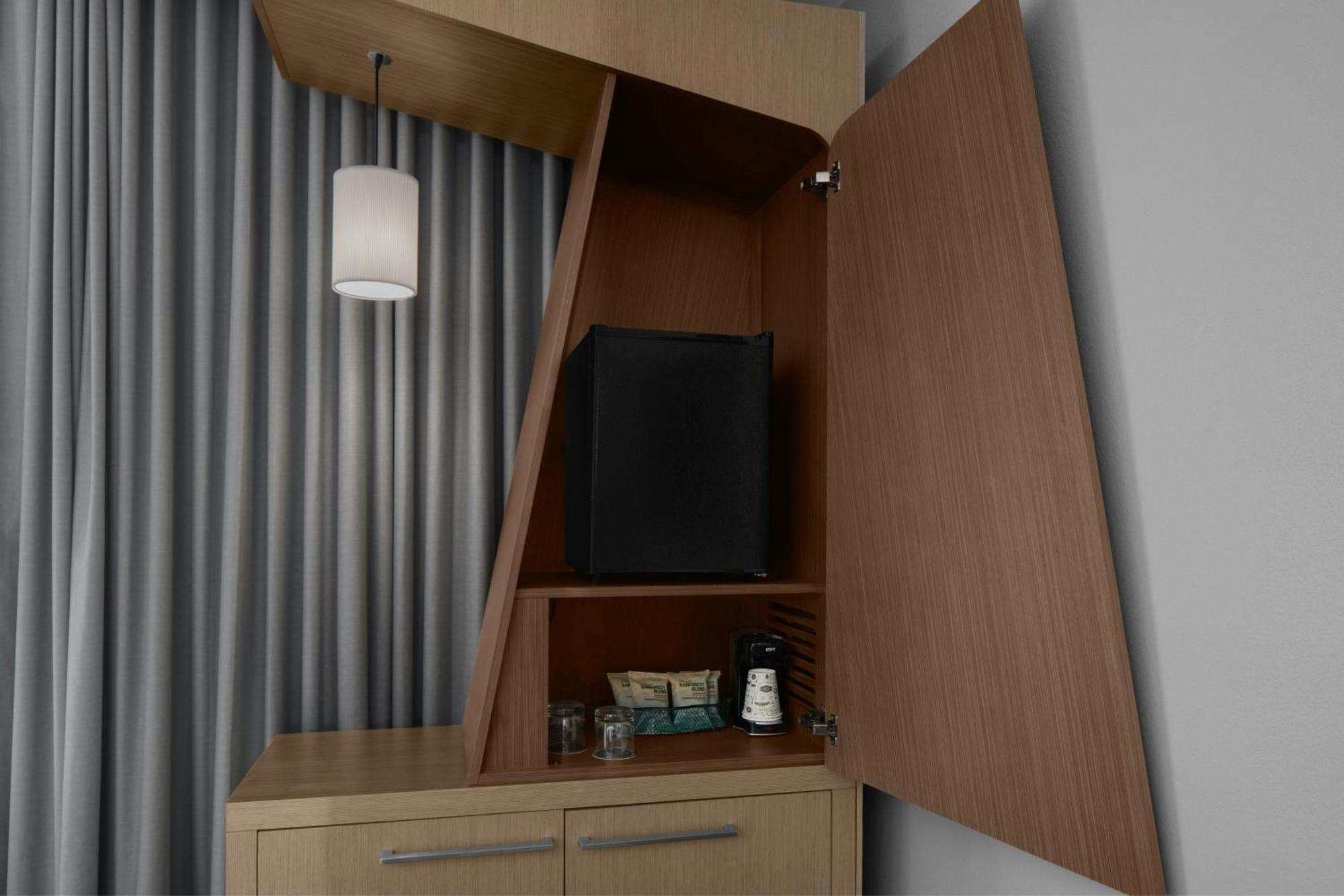 คอร์ตยาร์ด ชาร์ลสตัน ซัมเมอร์วิลล์ Hotel ภายนอก รูปภาพ