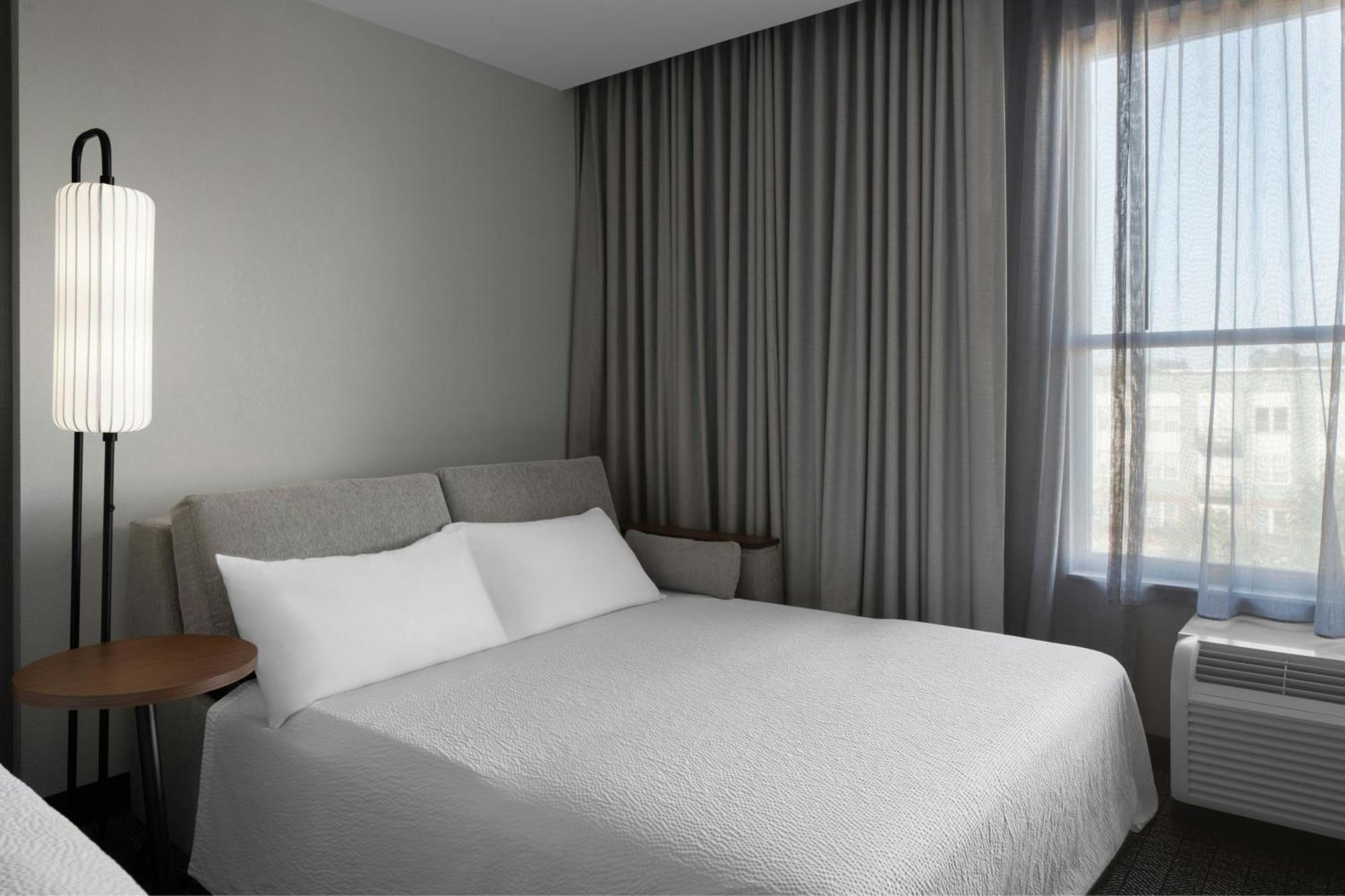 คอร์ตยาร์ด ชาร์ลสตัน ซัมเมอร์วิลล์ Hotel ภายนอก รูปภาพ